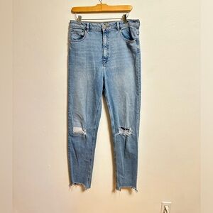 ASOS Women’s Distressed High Waisted Light Wash Denim Size 32